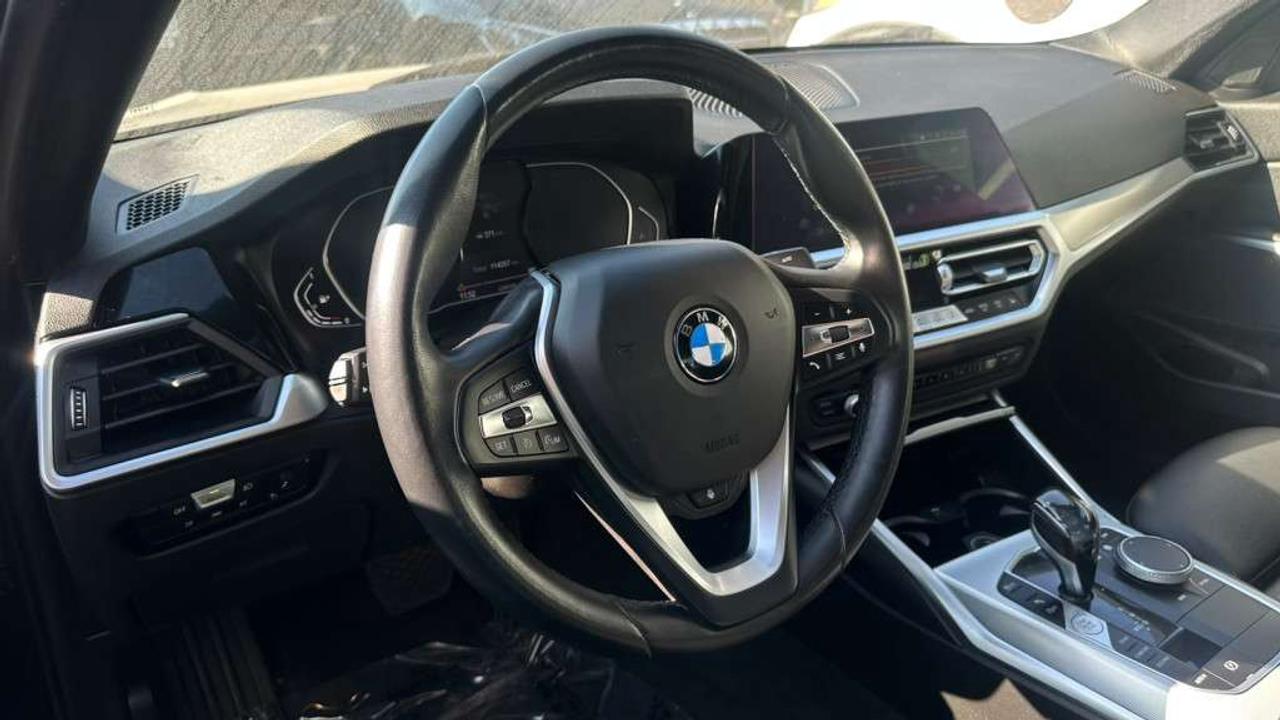 2021 BMW 3 Series 330i xDrive Apple CarPlay Sunroof Towing Option Photo