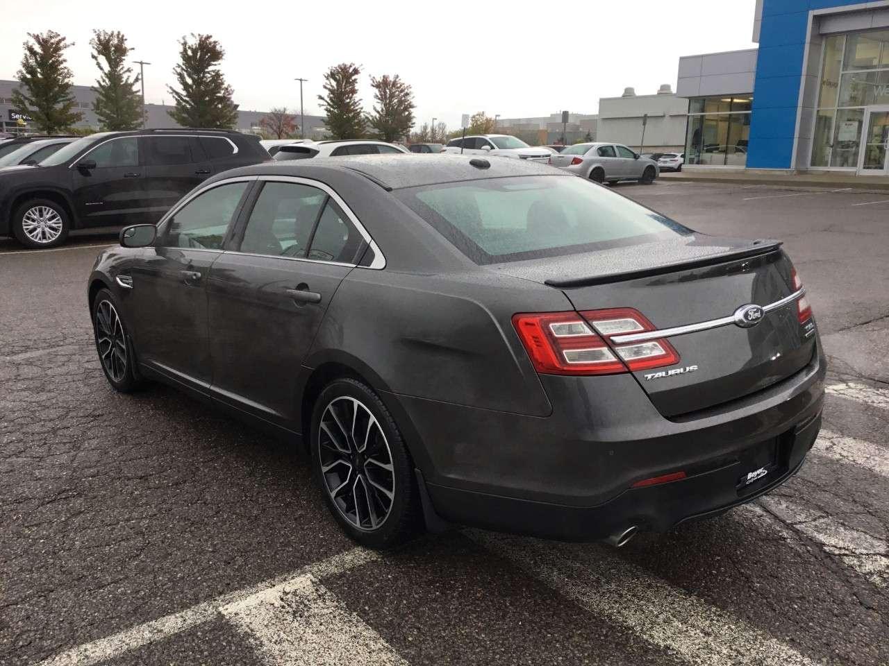2017 Ford Taurus 4DR SDN SEL FWD Photo