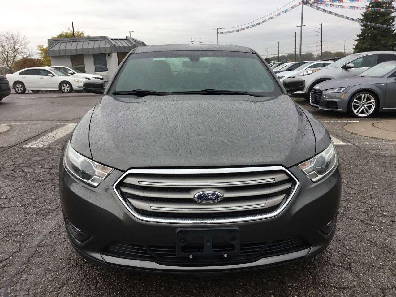 2017 Ford Taurus 4DR SDN SEL FWD Photo