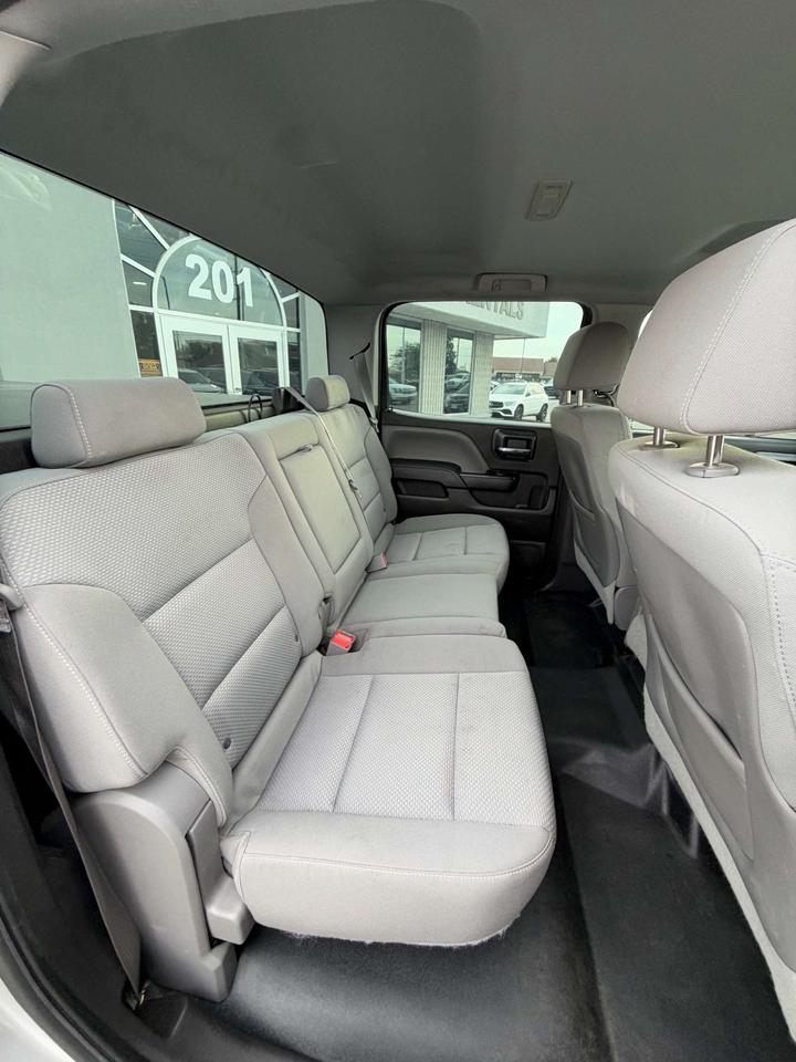 2015 GMC Sierra 1500 4WD Crew Cab Photo