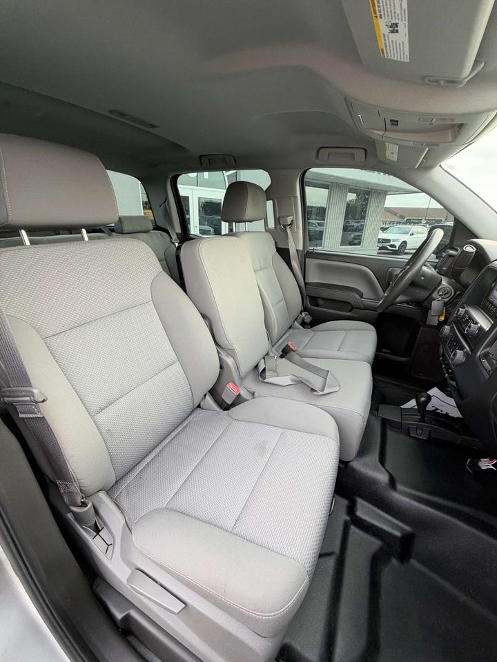 2015 GMC Sierra 1500 4WD Crew Cab Photo