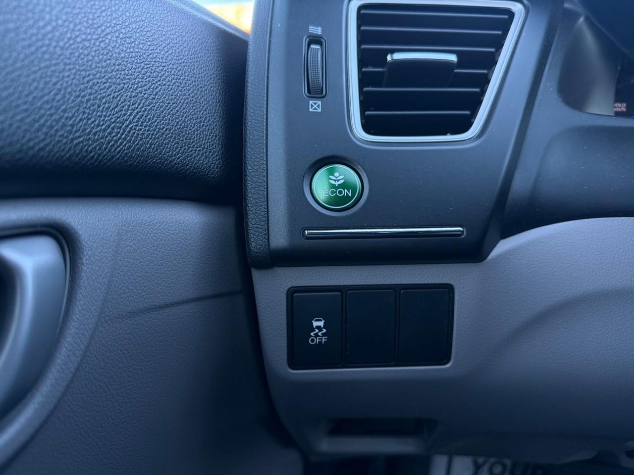 2015 Honda Civic LX Photo