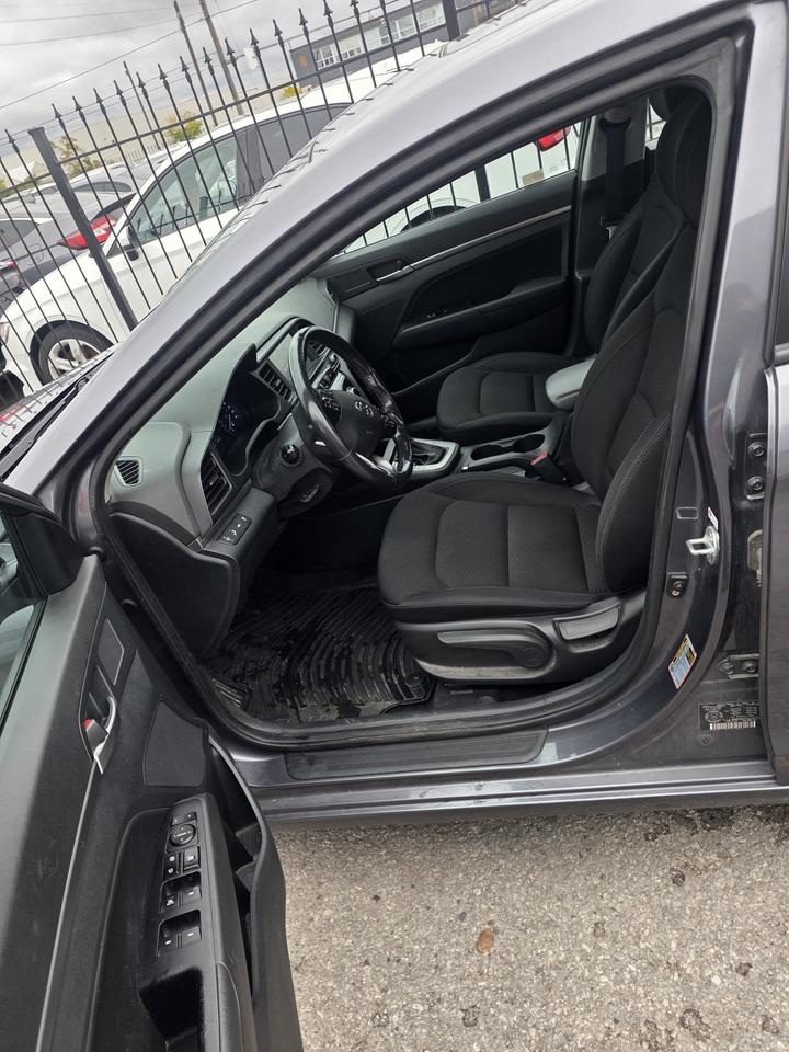 2020 Hyundai Elantra Preferred Photo