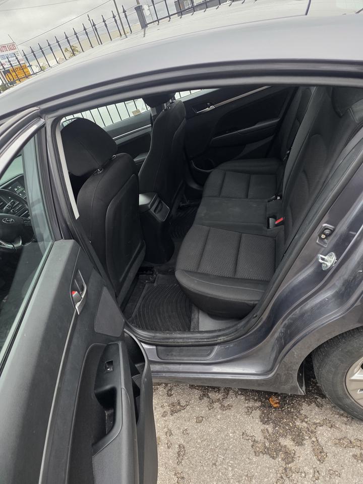 2020 Hyundai Elantra Preferred Photo