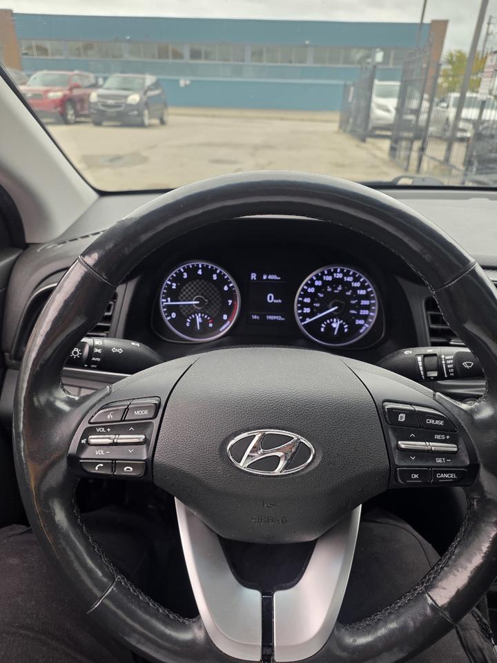2020 Hyundai Elantra Preferred Photo