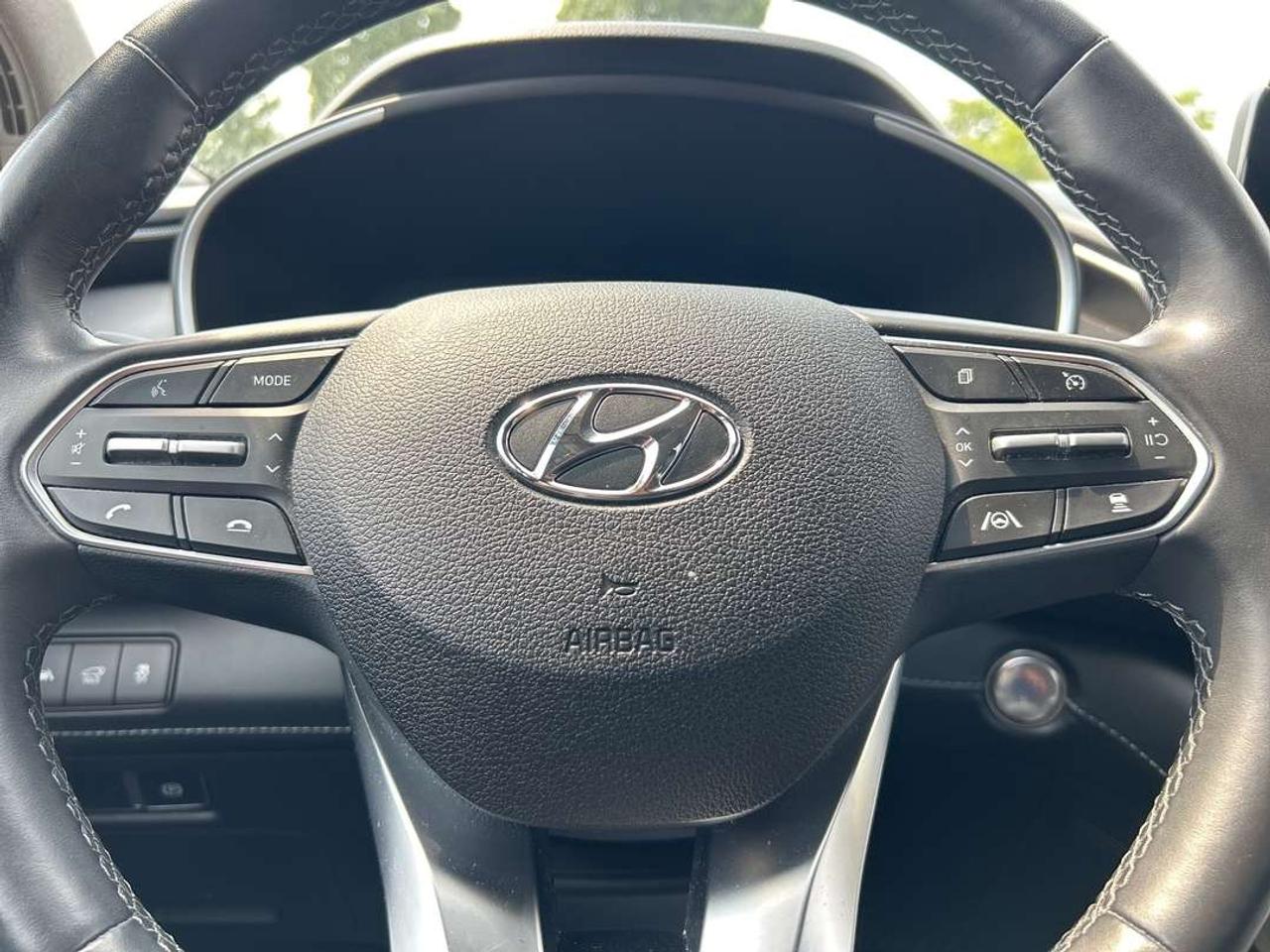 2021 Hyundai Santa Fe Luxury Photo