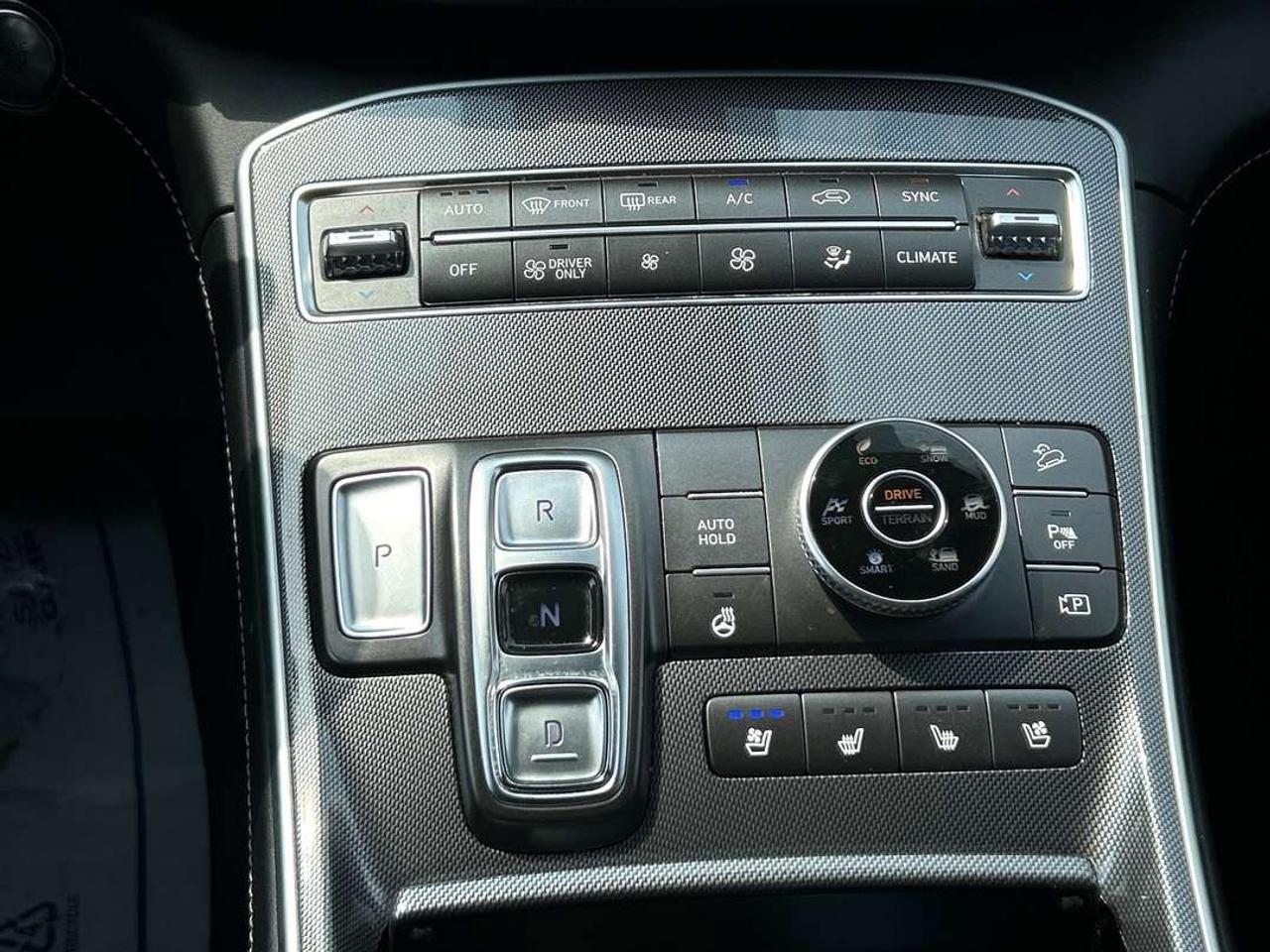 2021 Hyundai Santa Fe Luxury Photo