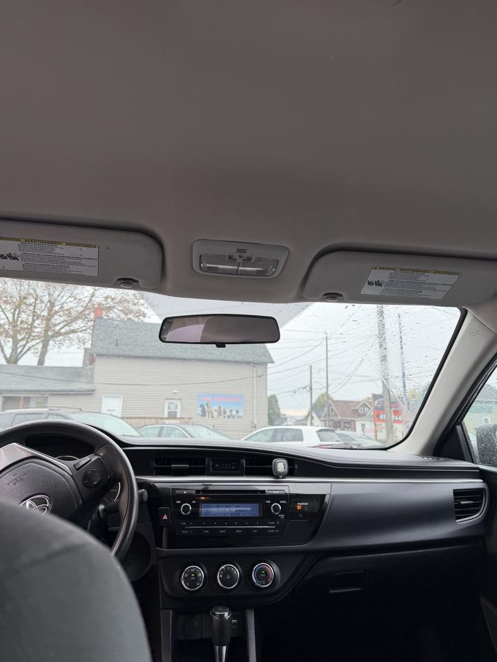 2016 Toyota Corolla LE Photo