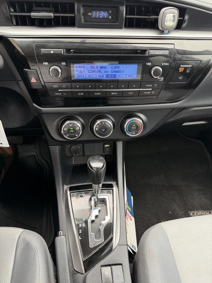 2016 Toyota Corolla LE Photo