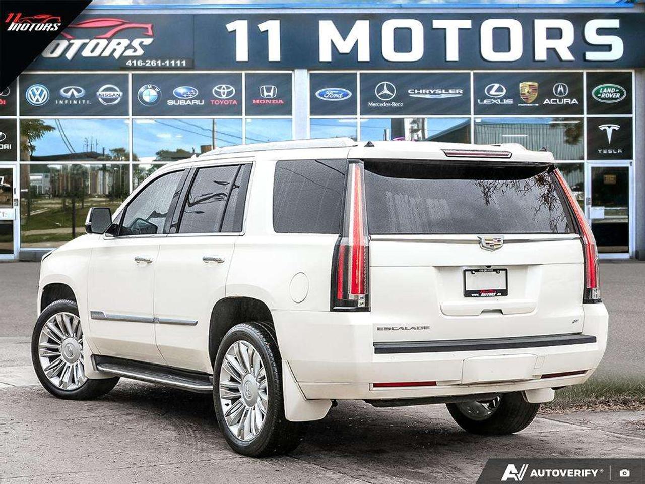 2015 Cadillac Escalade 4WD 4dr Platinum   LOADED Photo3