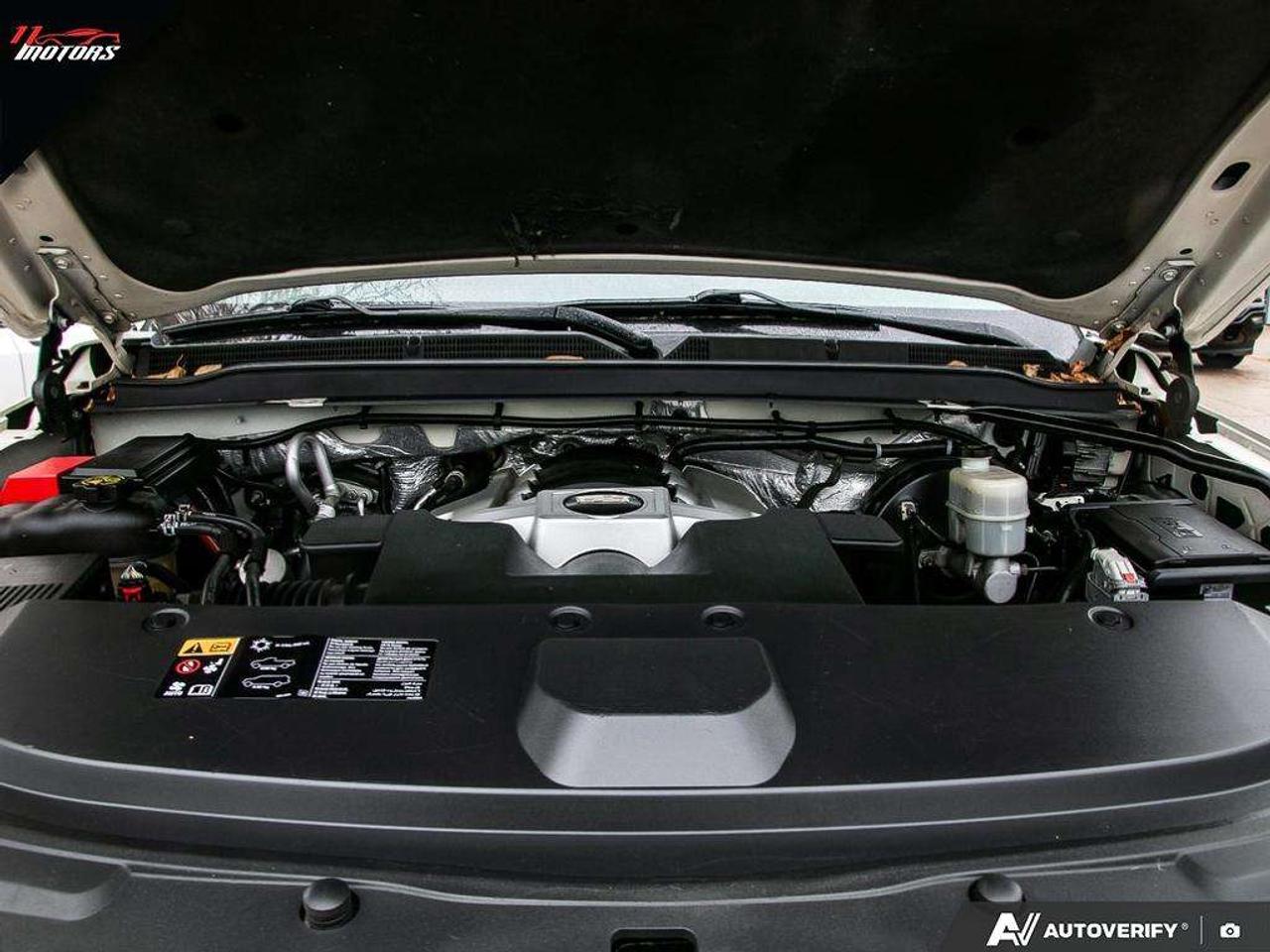 2015 Cadillac Escalade 4WD 4dr Platinum   LOADED Photo