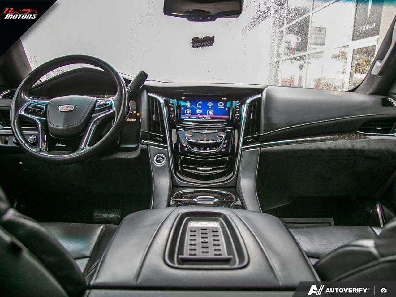 2015 Cadillac Escalade 4WD 4dr Platinum   LOADED Photo