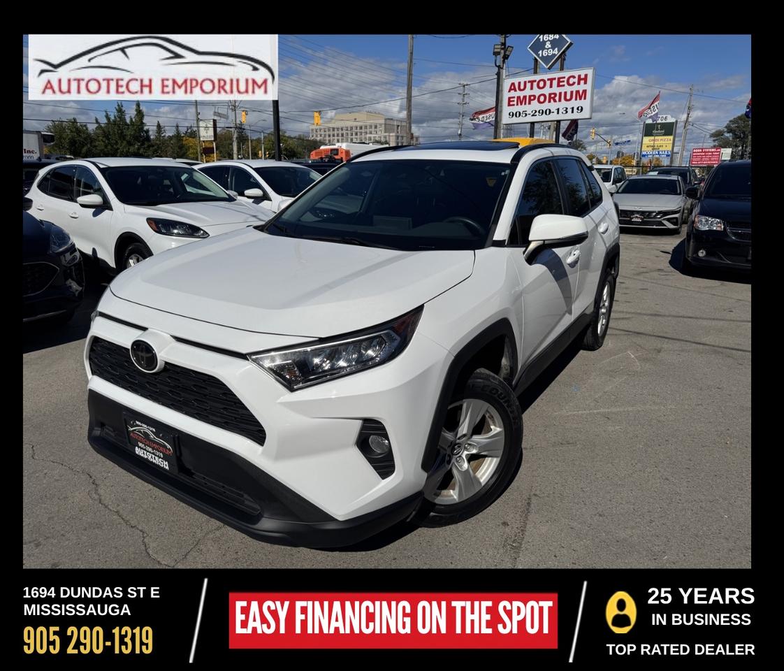 2020 Toyota RAV4 XLE Pearl White Sunroof   Push Start   Htd Steering Photo0