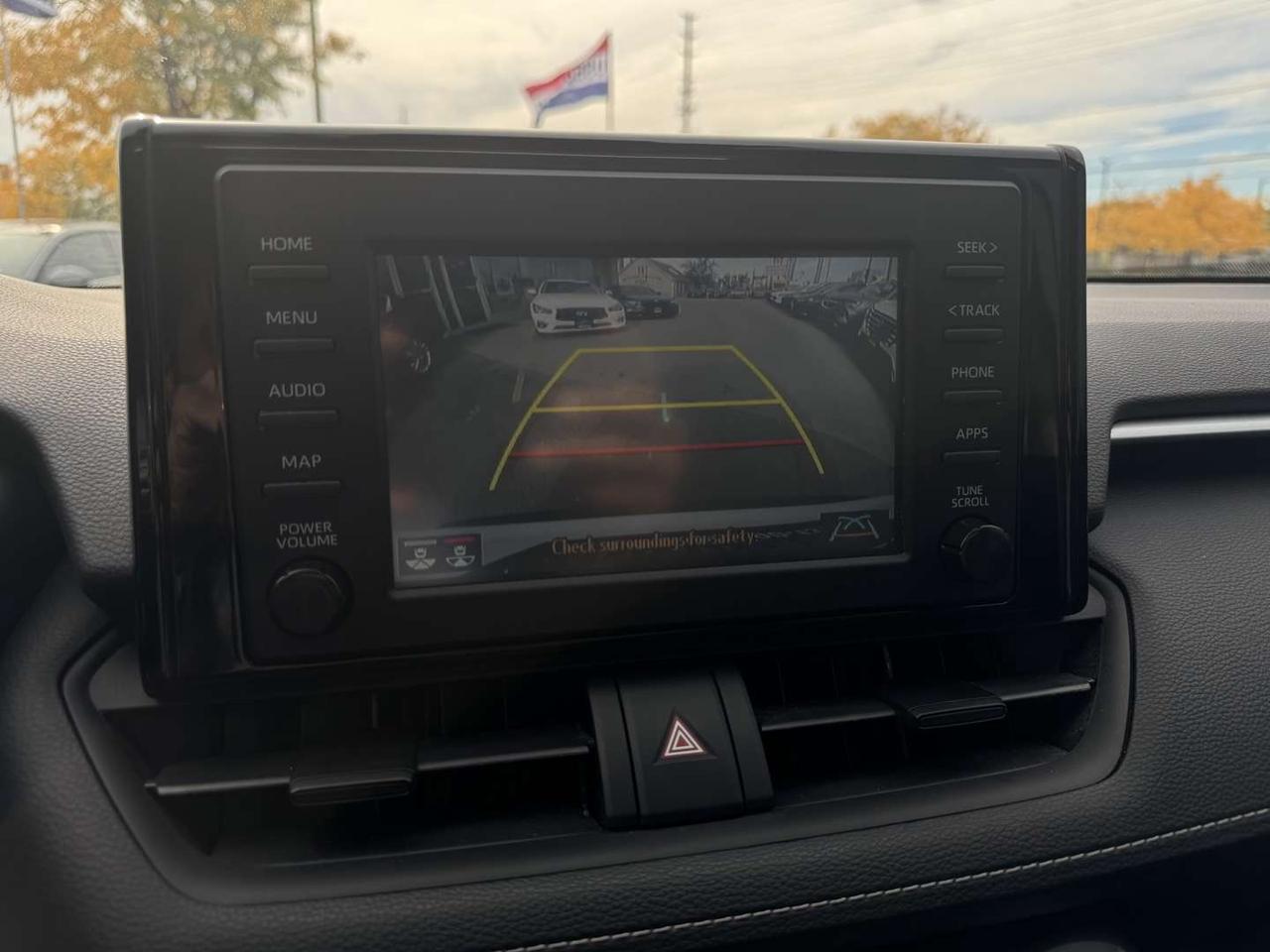 2020 Toyota RAV4 XLE Pearl White Sunroof   Push Start   Htd Steering Photo