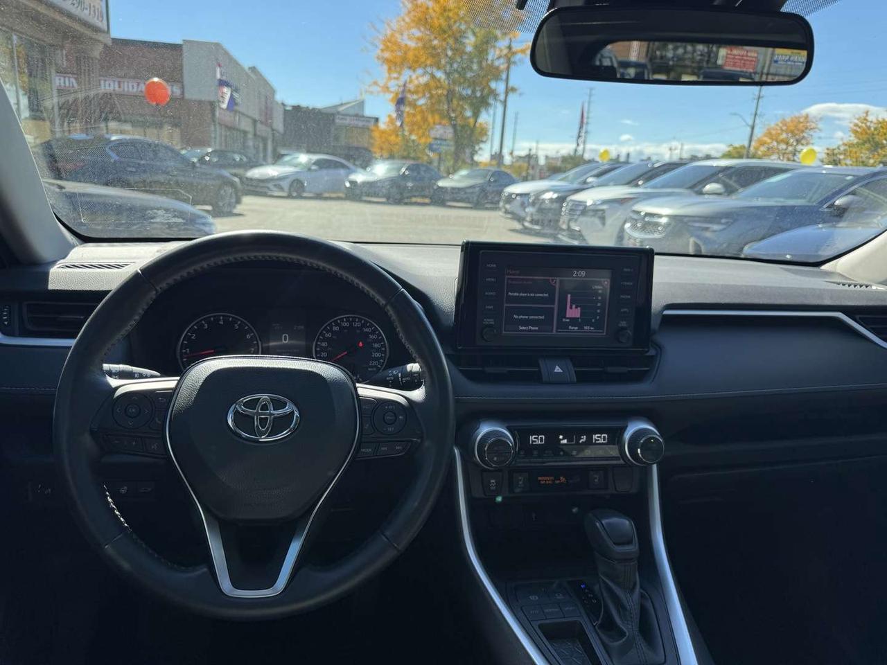 2020 Toyota RAV4 XLE Pearl White Sunroof   Push Start   Htd Steering Photo