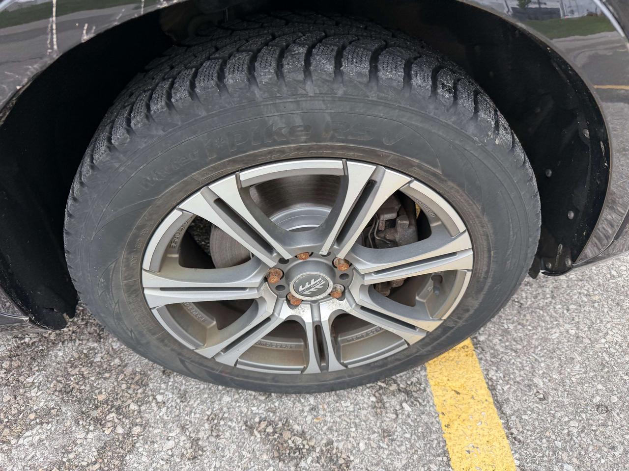 2015 Audi Q3 Progressiv Certified Low Km 2 Sets of wheels Photo