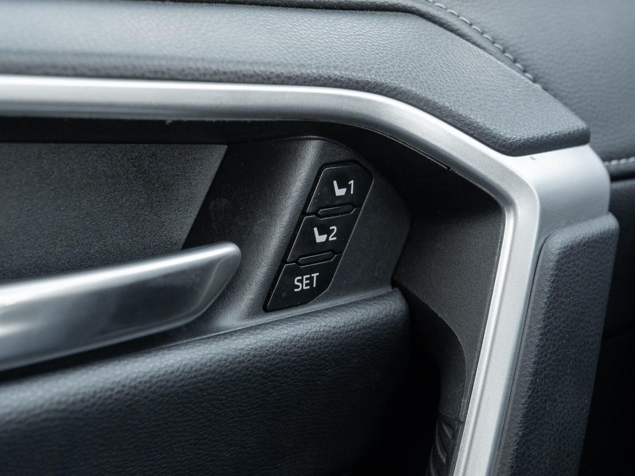 2023 Toyota RAV4 Hybrid Limited AWD Photo