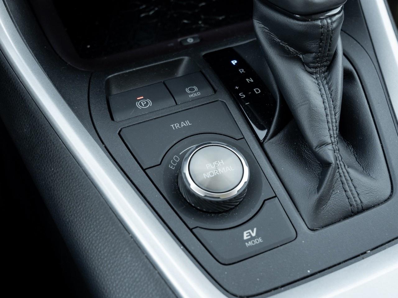 2023 Toyota RAV4 Hybrid Limited AWD Photo