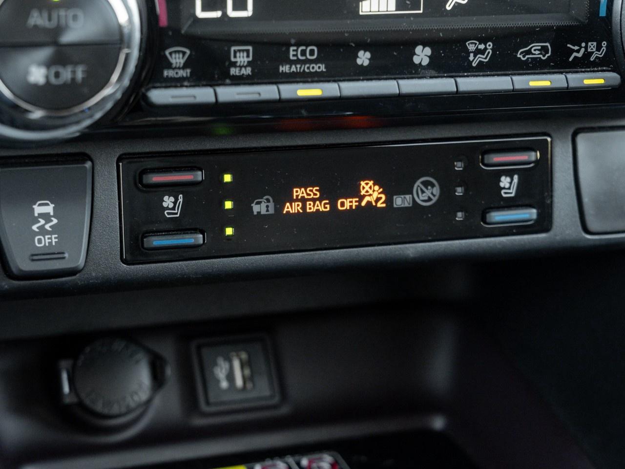 2023 Toyota RAV4 Hybrid Limited AWD Photo