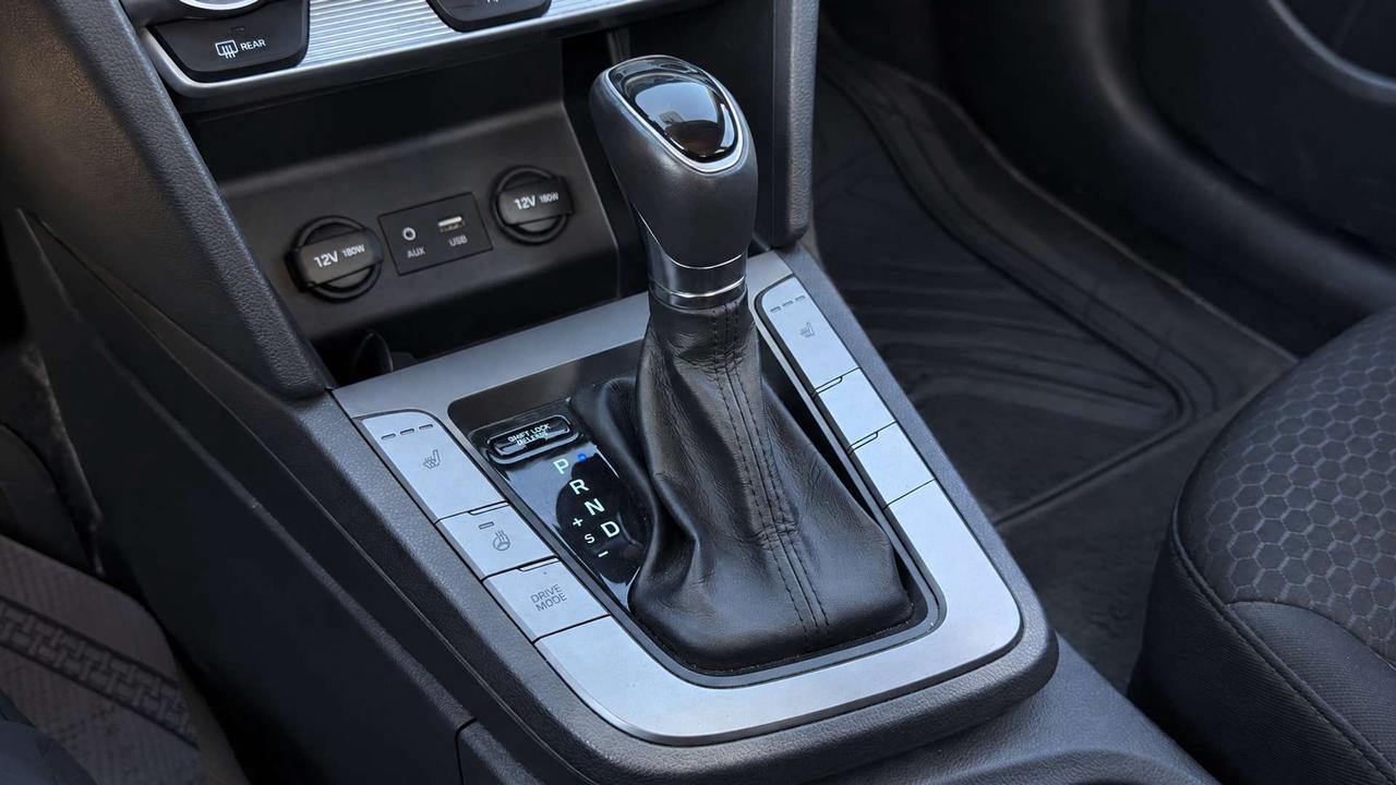 2020 Hyundai Elantra Preferred   Certified   No Accident Photo