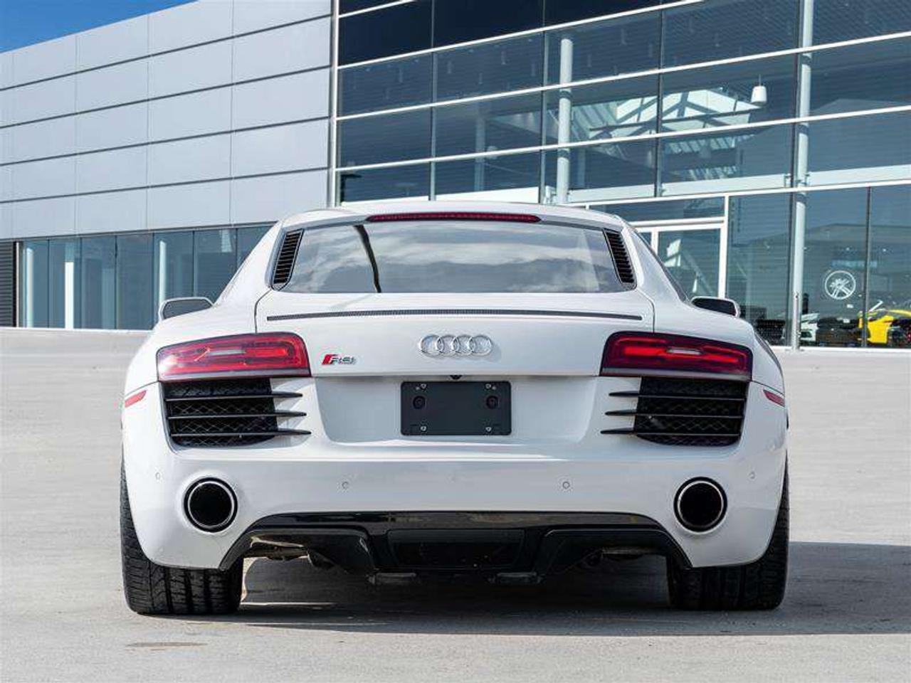 2014 Audi R8 V8 Navigation Pkg Fine Nappa Leather Pkg Carbon Side blade Photo
