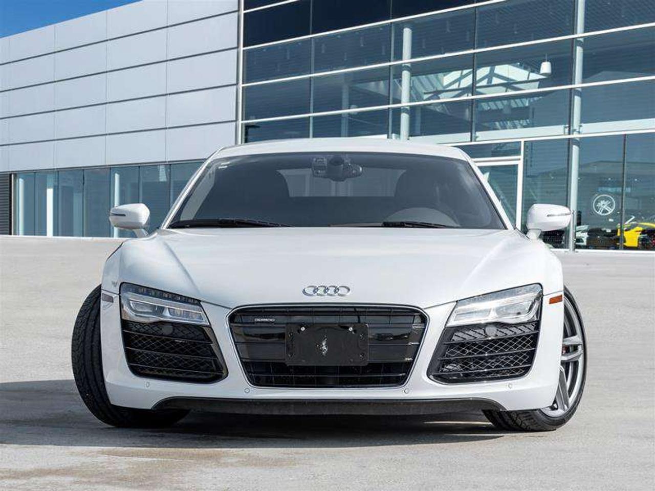 2014 Audi R8 V8 Navigation Pkg Fine Nappa Leather Pkg Carbon Side blade Photo1