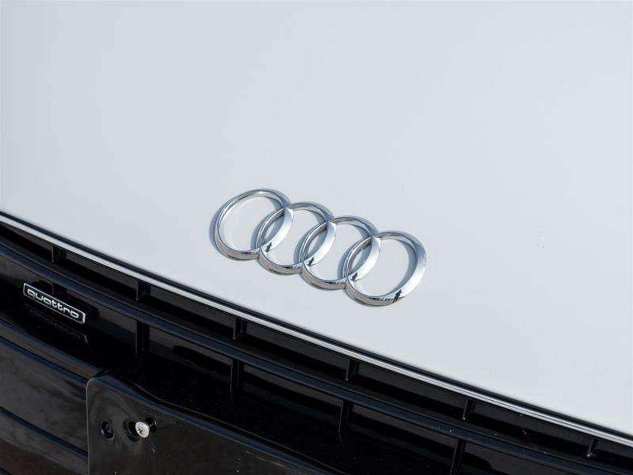 2014 Audi R8 V8 Navigation Pkg Fine Nappa Leather Pkg Carbon Side blade Photo