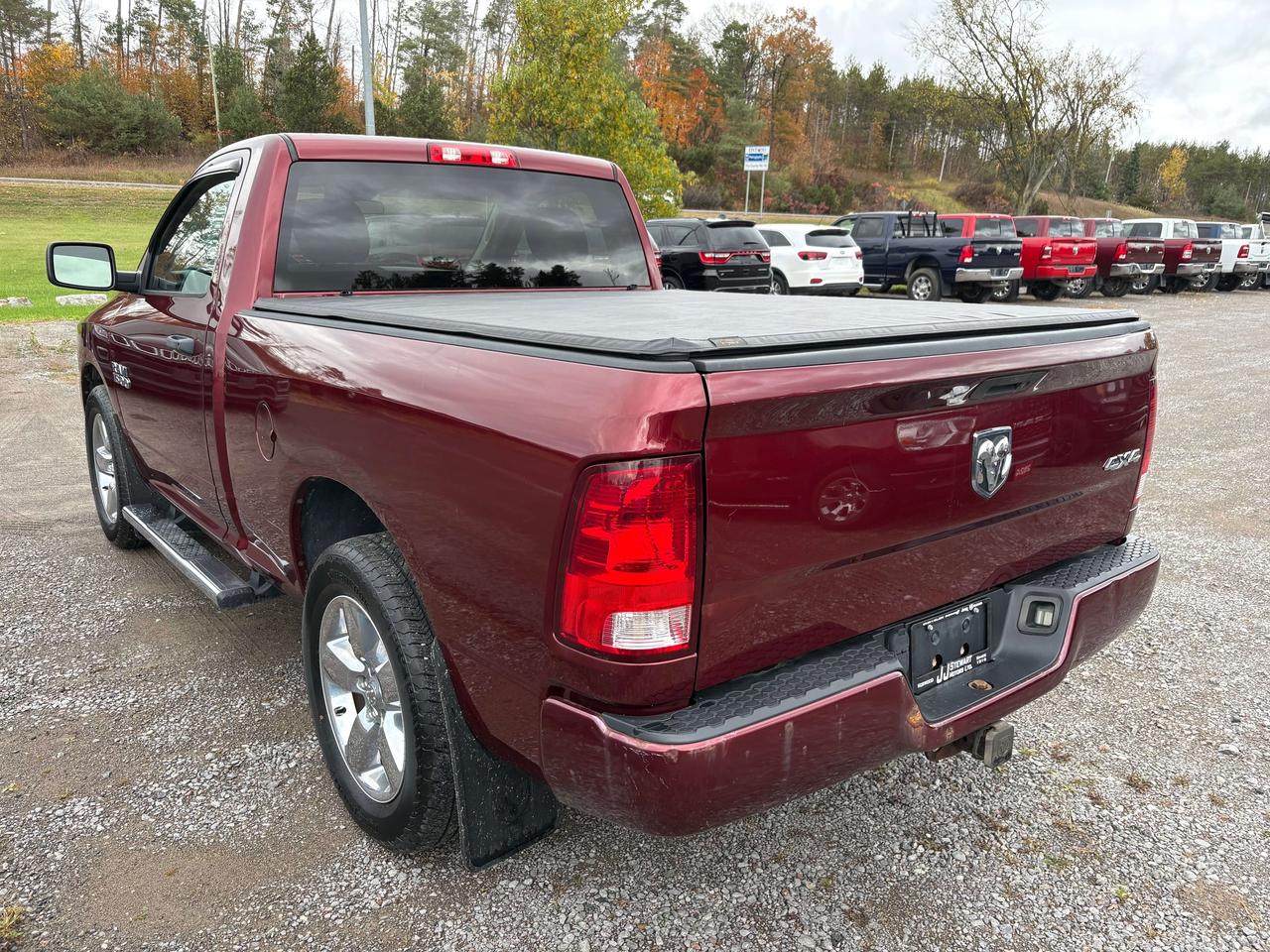 2016 RAM 1500 Express Photo3