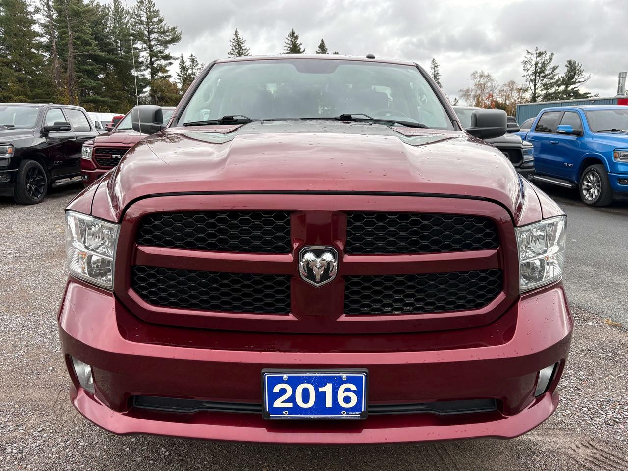 2016 RAM 1500 Express Photo