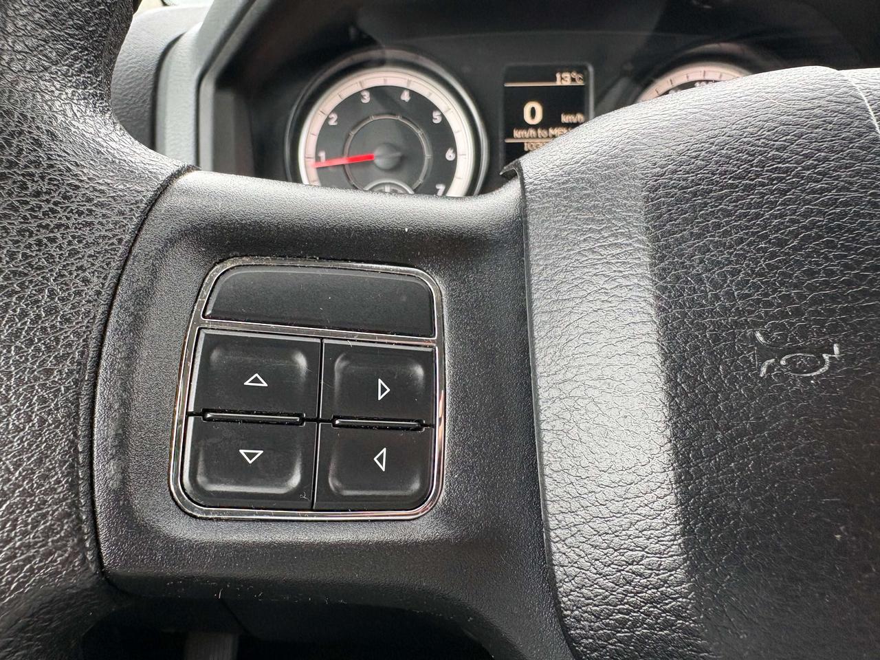 2016 RAM 1500 Express Photo