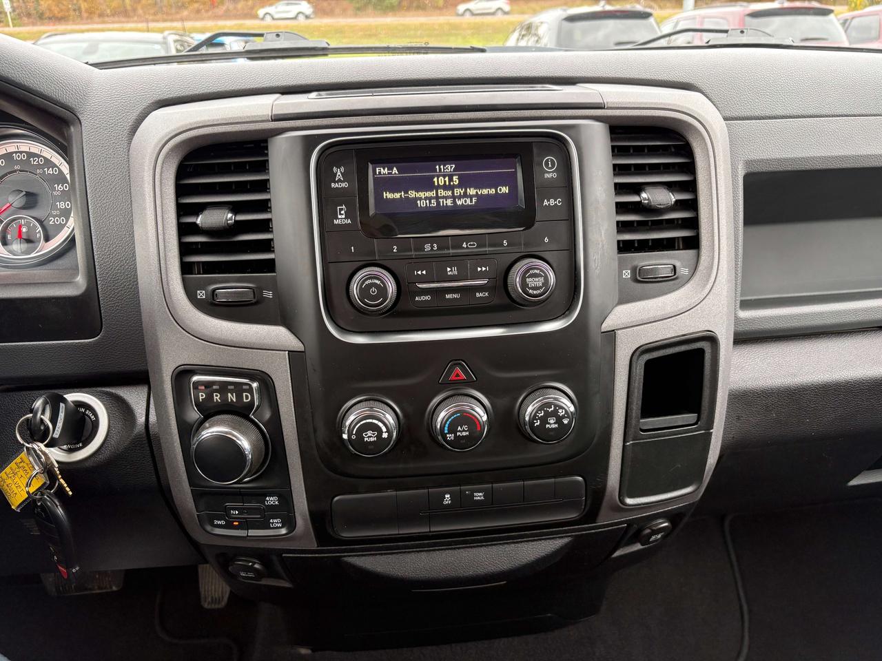 2016 RAM 1500 Express Photo