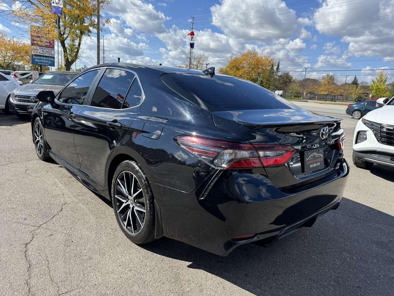 2021 Toyota Camry SE UPGRADE AWD   Sunroof   Push Start   Htd Steering Photo