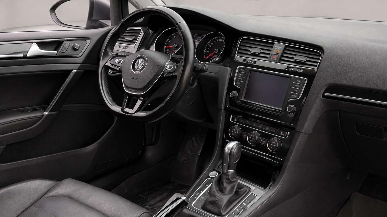 2017 Volkswagen Golf Highline   Certified   No Accident   Sunroof   Leather Photo