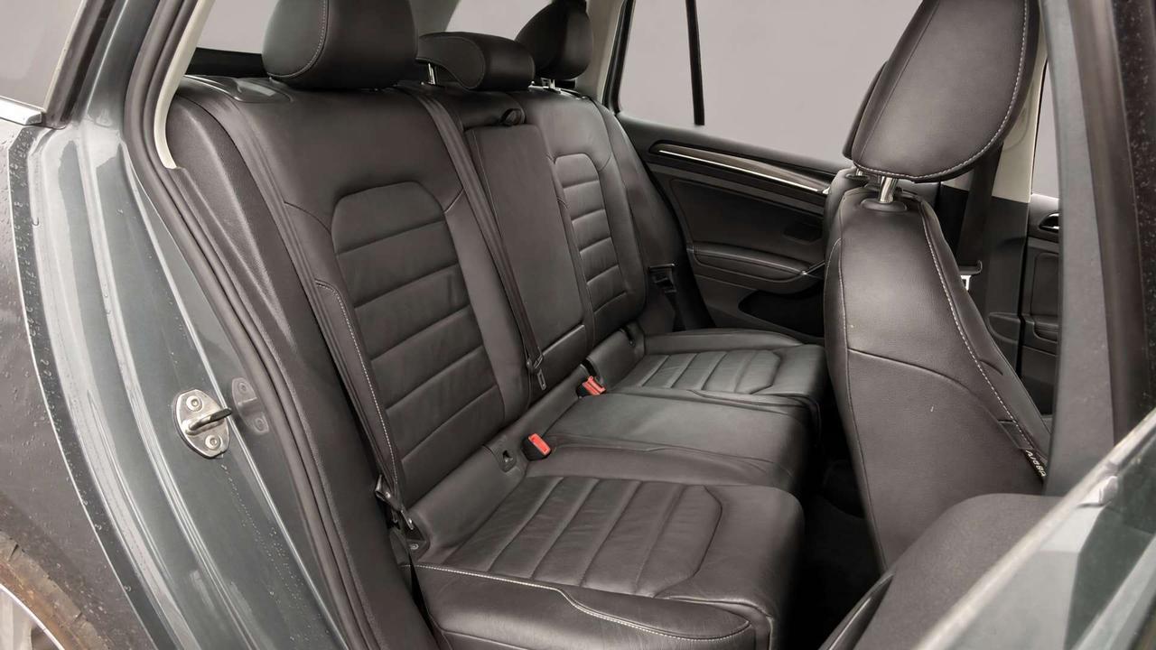 2017 Volkswagen Golf Highline   Certified   No Accident   Sunroof   Leather Photo