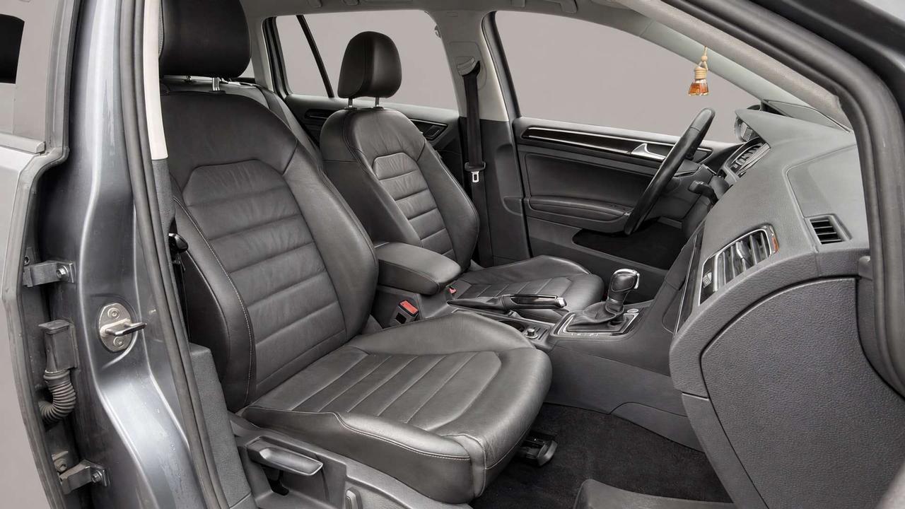 2017 Volkswagen Golf Highline   Certified   No Accident   Sunroof   Leather Photo