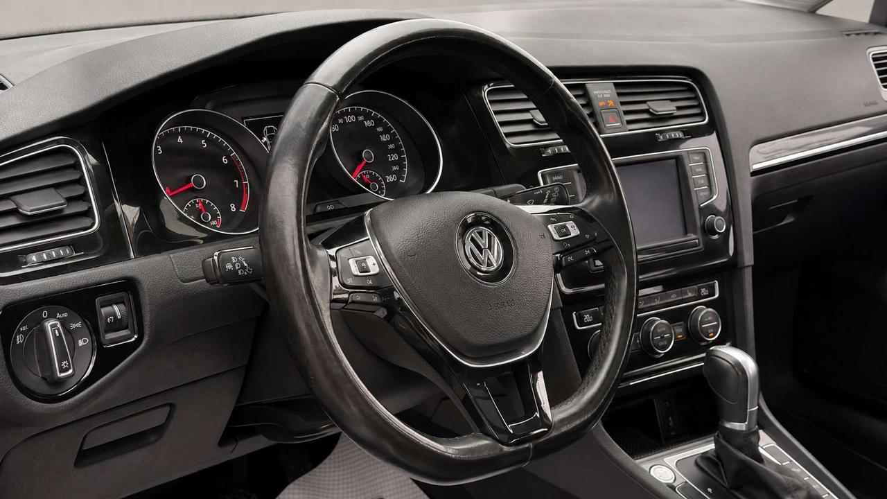 2017 Volkswagen Golf Highline   Certified   No Accident   Sunroof   Leather Photo