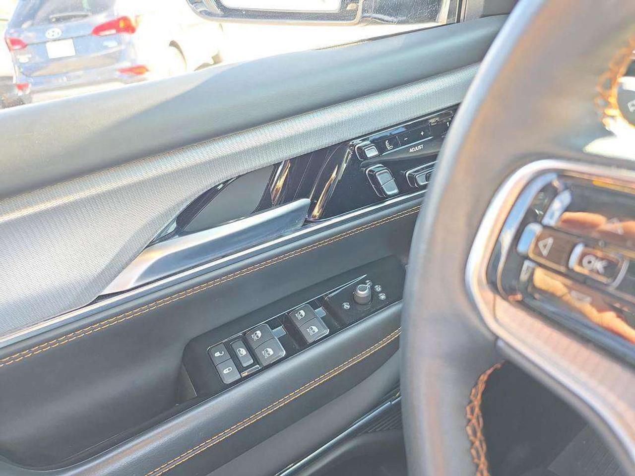 2023 Jeep Grand Wagoneer Series III   NO ACCIDENTS VENT.LEATHER PANOROOF Photo