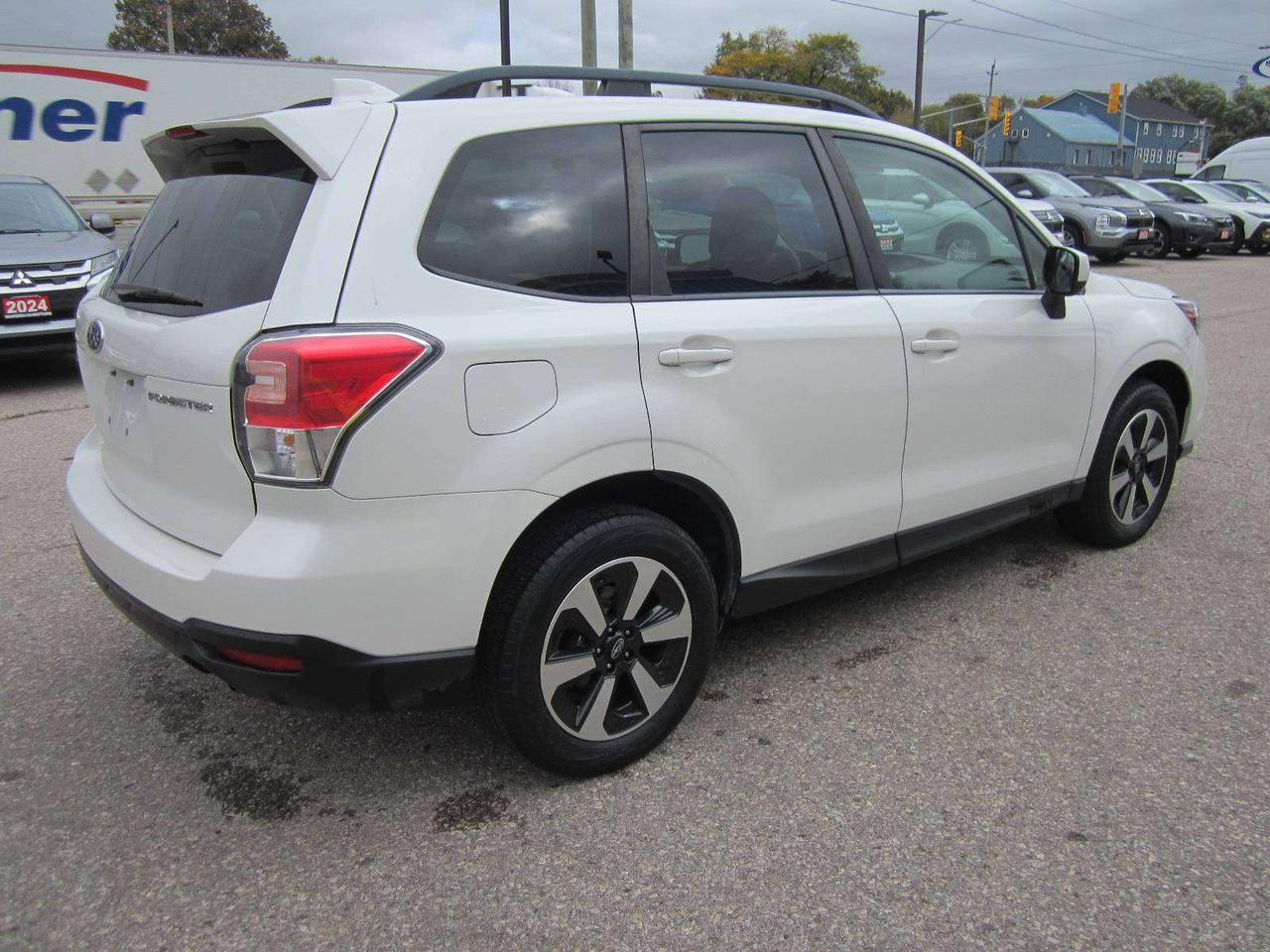 2018 Subaru Forester Touring NO ACCIDENTS! 1 PRICE ONLY! NO SAFETY FEES Photo
