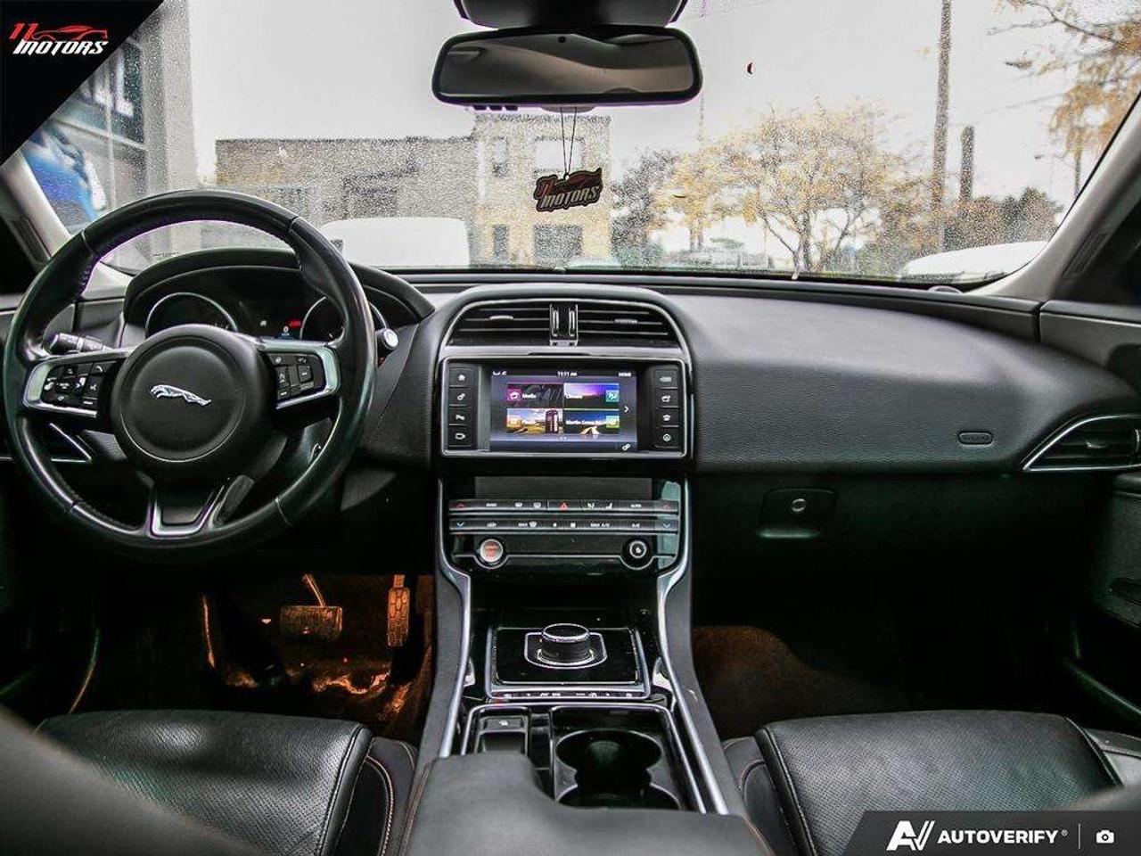 2018 Jaguar XE 20d AWD Prestige   LOADED Photo