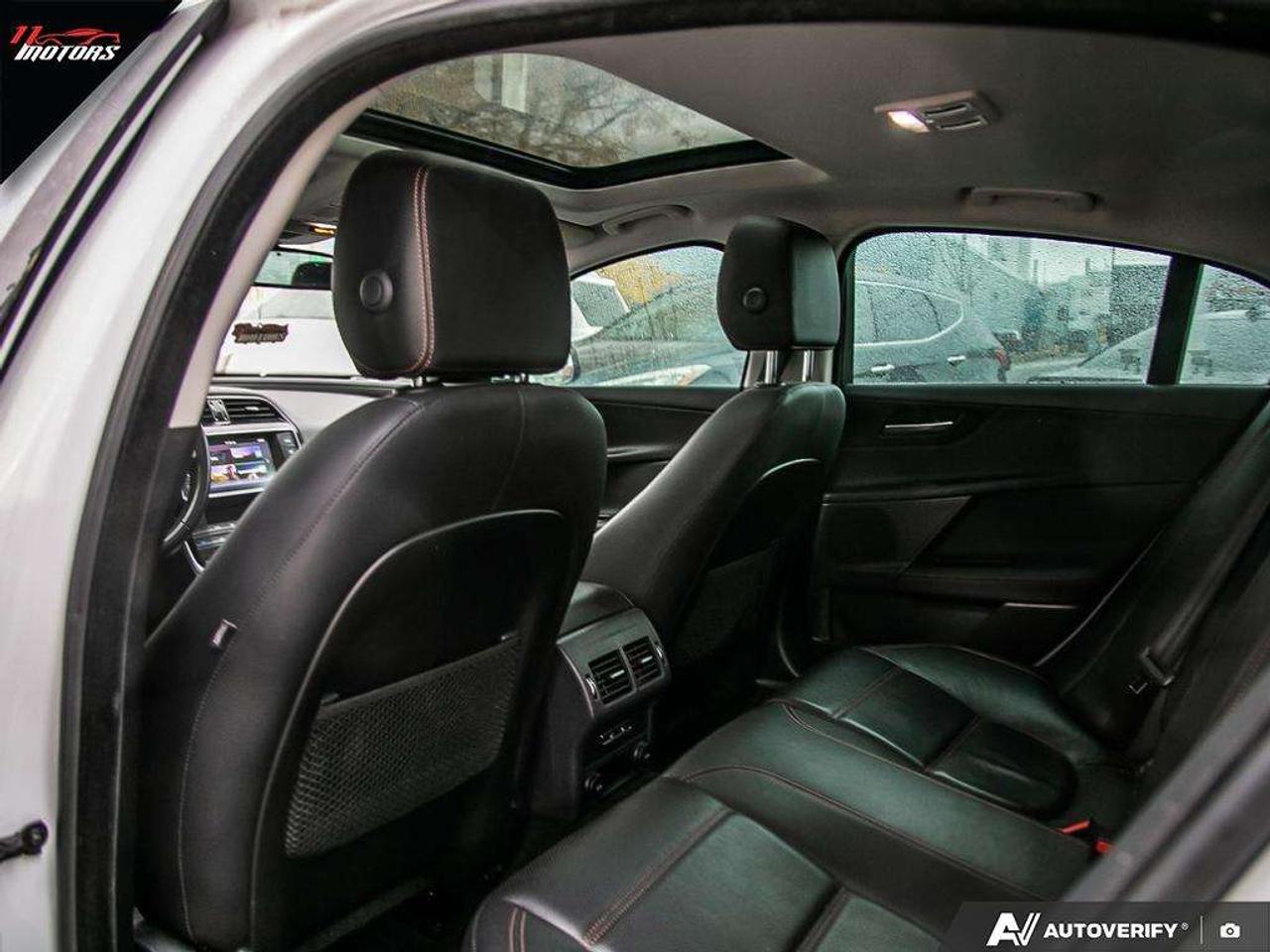2018 Jaguar XE 20d AWD Prestige   LOADED Photo