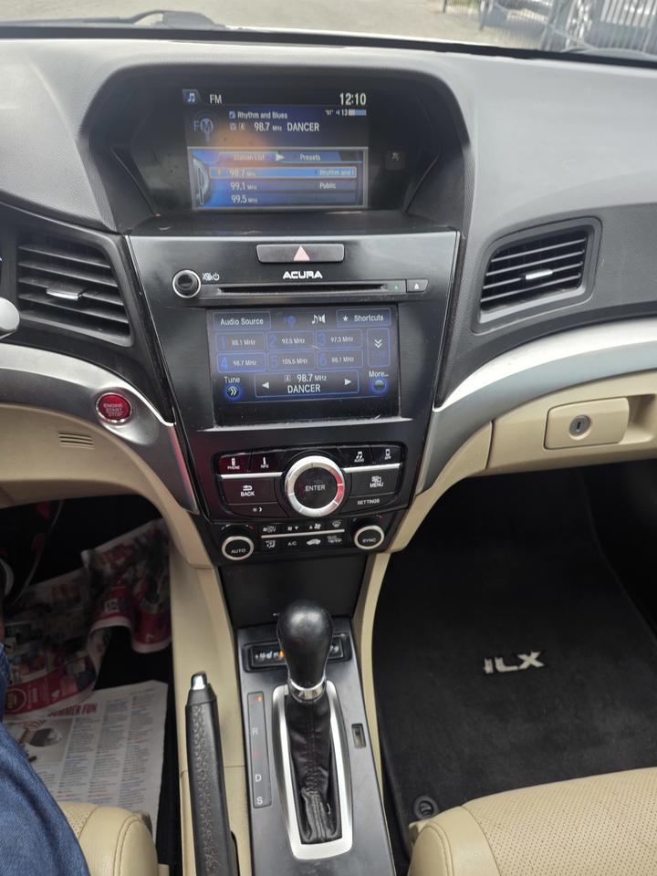 2016 Acura ILX PREMIUM Photo