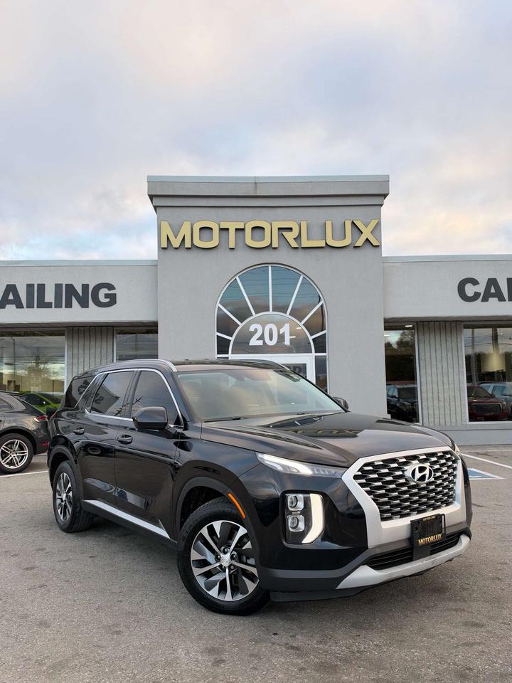 2020 Hyundai PALISADE Essential 8-Passenger AWD Photo
