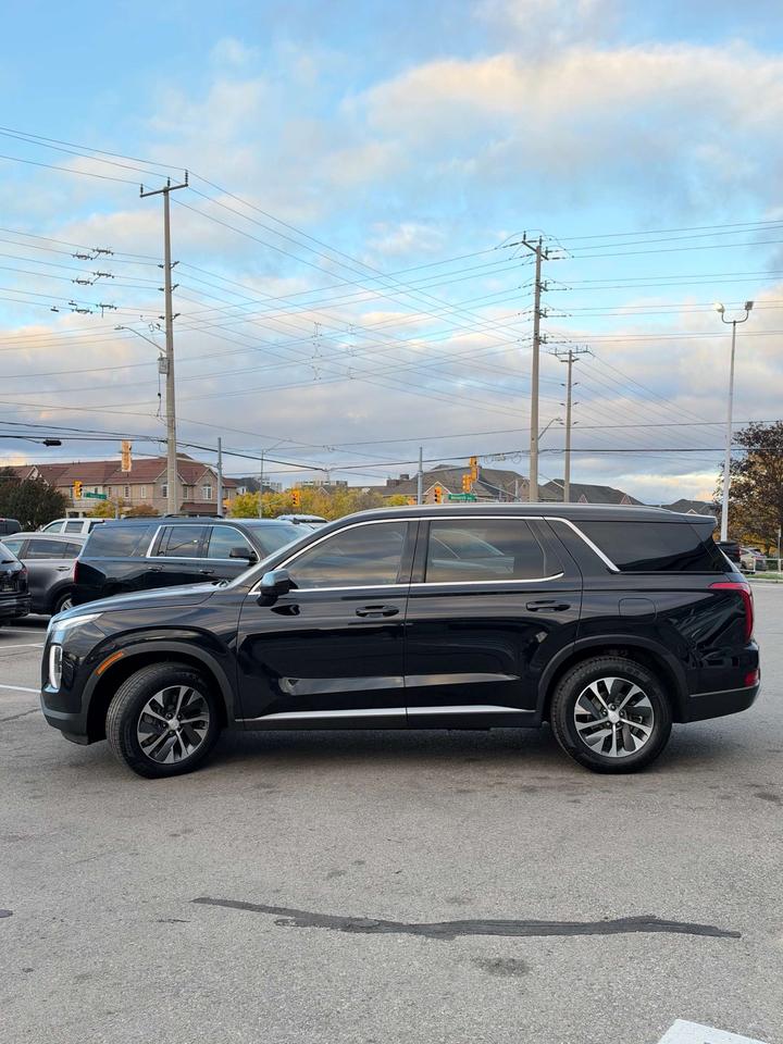 2020 Hyundai PALISADE Essential 8-Passenger AWD Photo