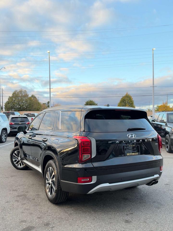 2020 Hyundai PALISADE Essential 8-Passenger AWD Photo