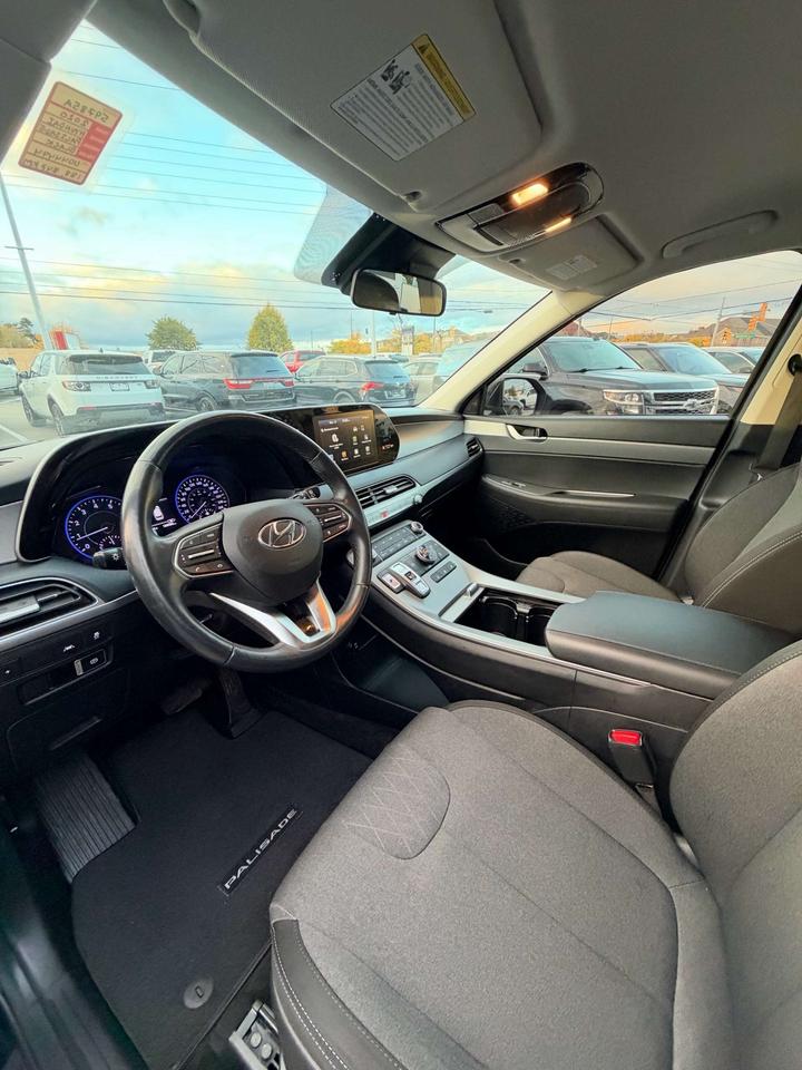 2020 Hyundai PALISADE Essential 8-Passenger AWD Photo