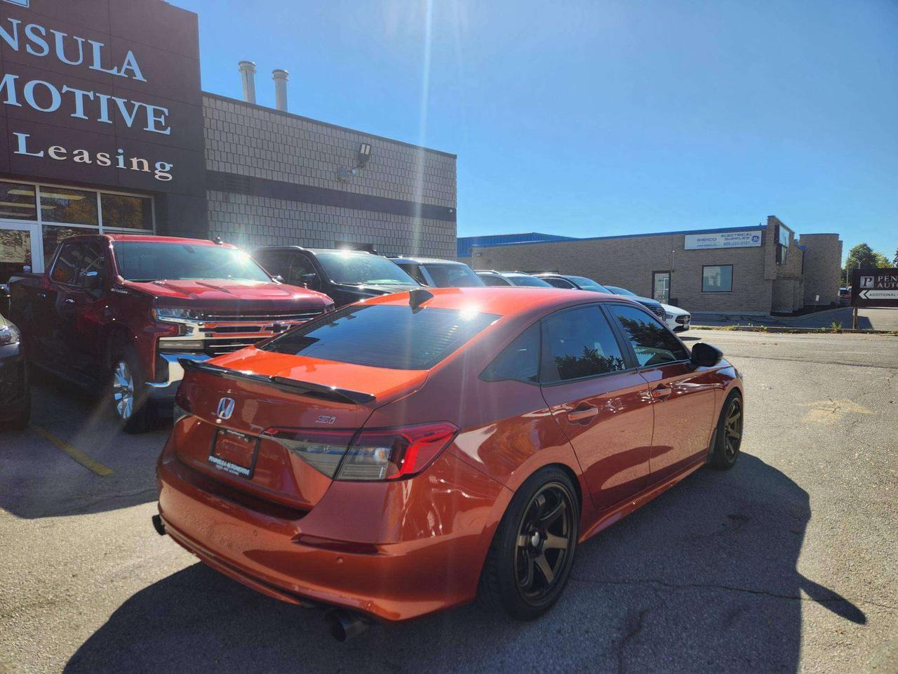 2022 Honda Civic SI, MANUAL, TWO SETS OF RIMS AND TIRES Photo
