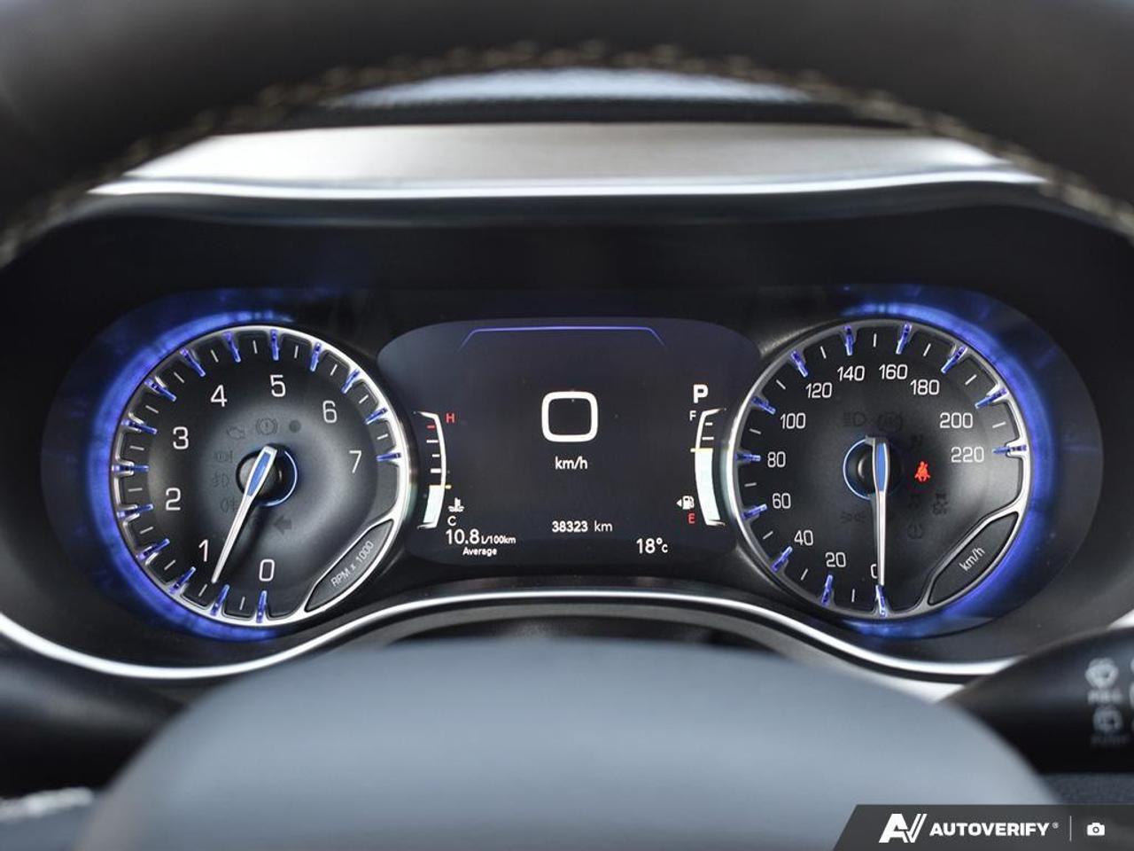 2024 Chrysler Pacifica Limited Front-Wheel Drive Passenger Van Photo