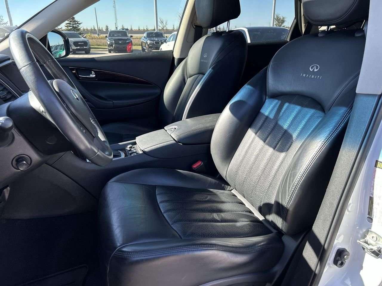 2014 Infiniti QX50 Luxury   One Owner Photo