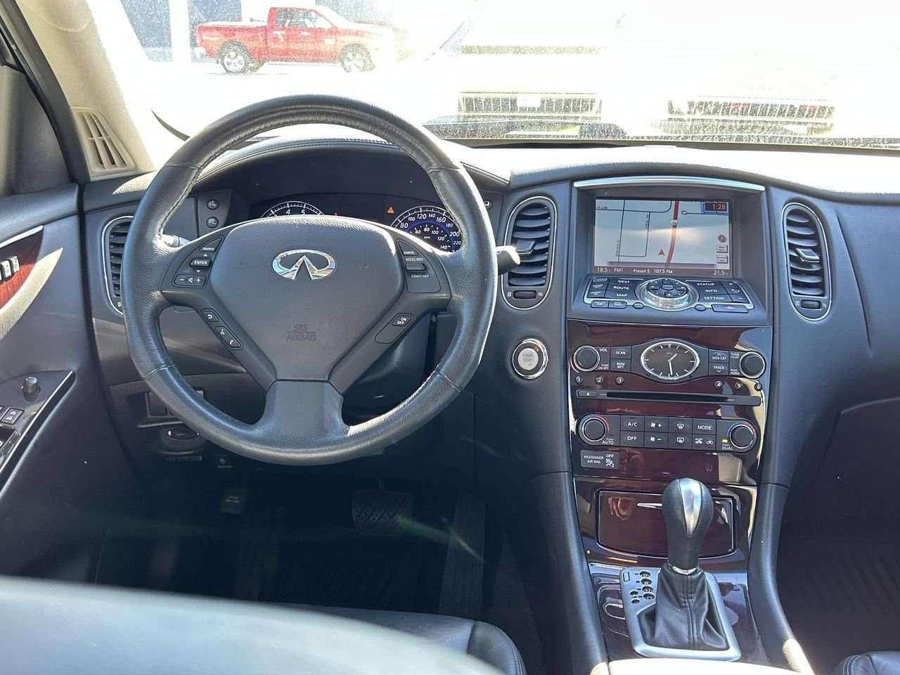 2014 Infiniti QX50 Luxury   One Owner Photo