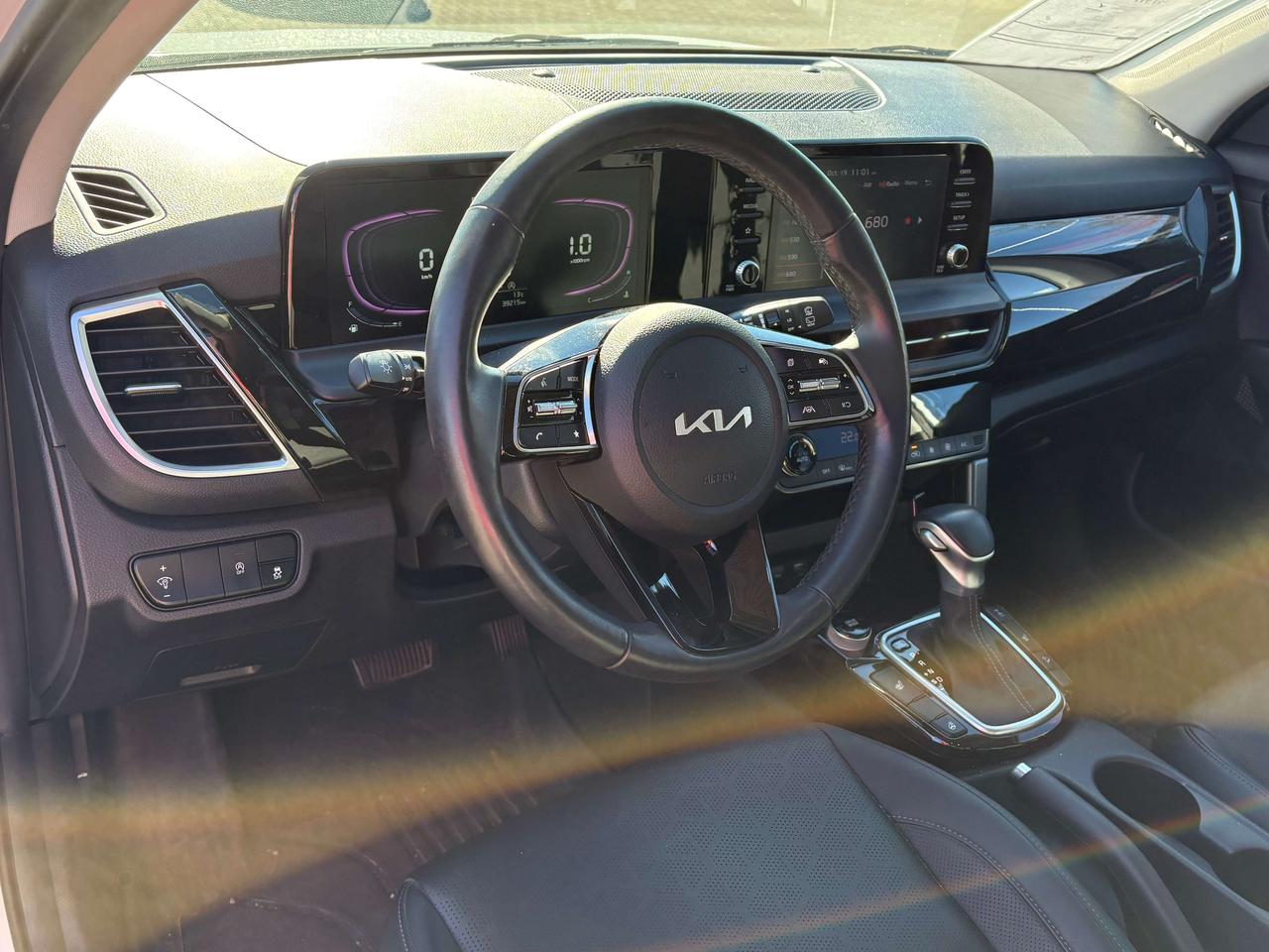 2025 Kia Seltos EX AWD Sunroof Leather Heated Seats/Steering Wheel Photo